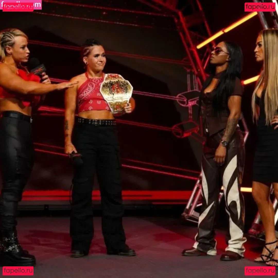 Alisha Edwards Onlyfans Photo Gallery 