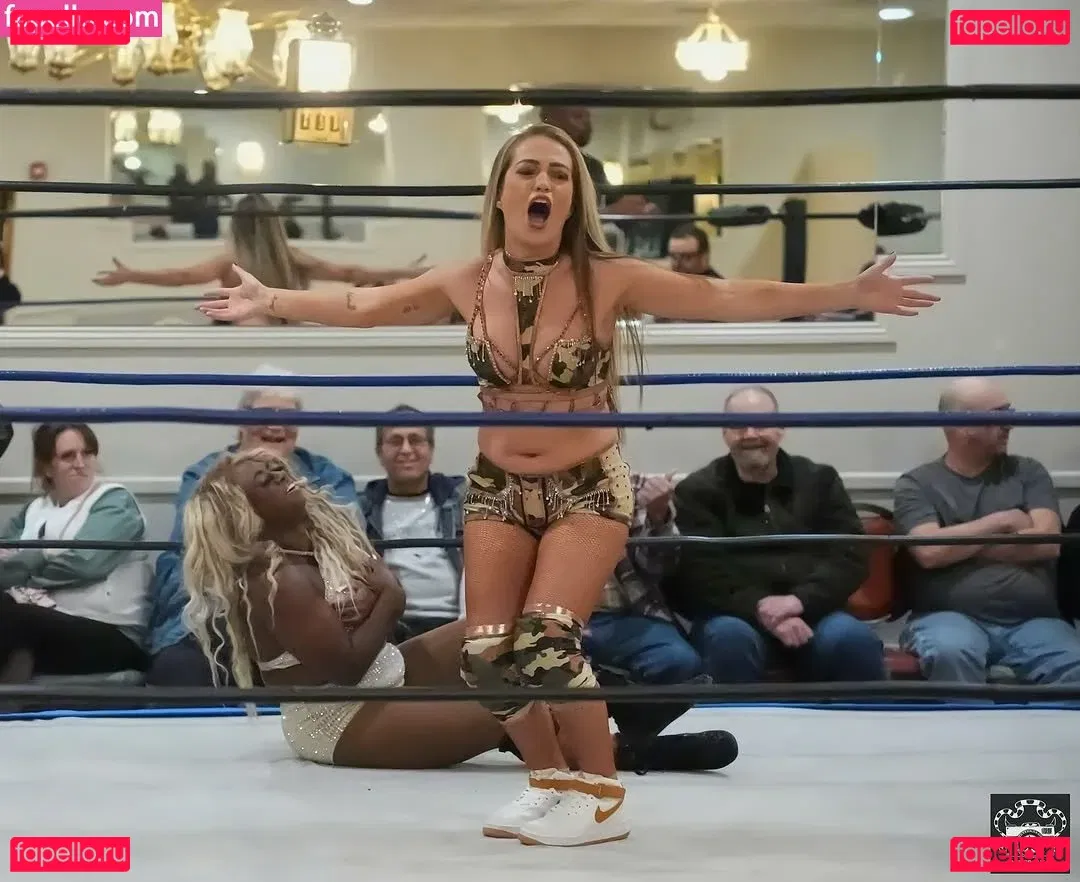 Alisha Edwards Onlyfans Photo Gallery 