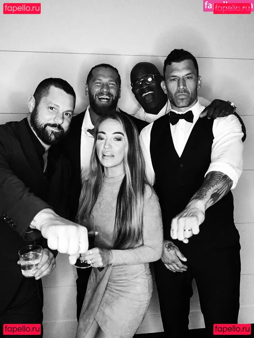 Alisha Edwards Onlyfans Photo Gallery 