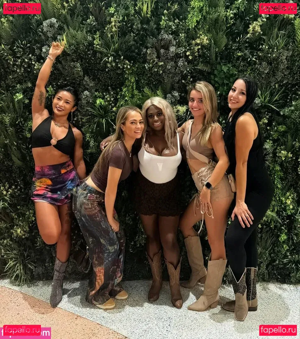 Alisha Edwards Onlyfans Photo Gallery 