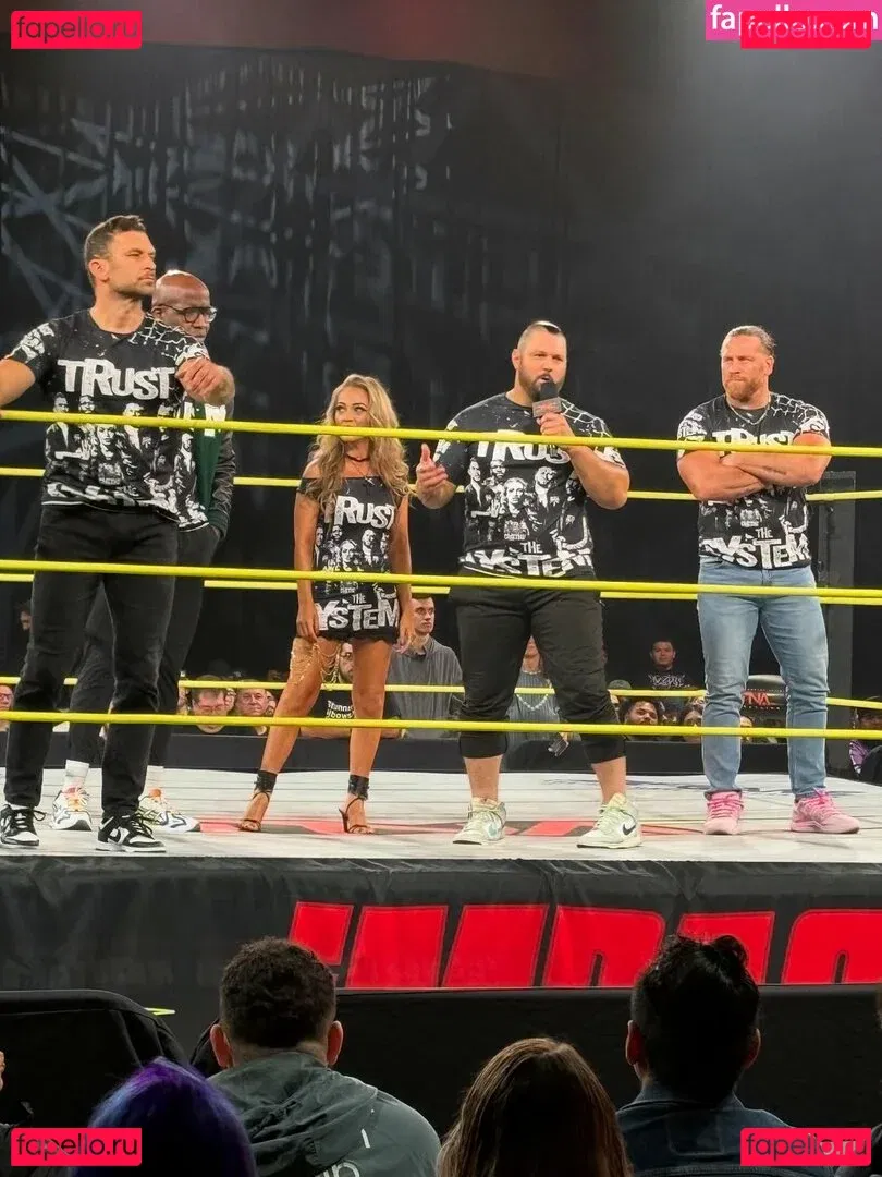 Alisha Edwards Onlyfans Photo Gallery 