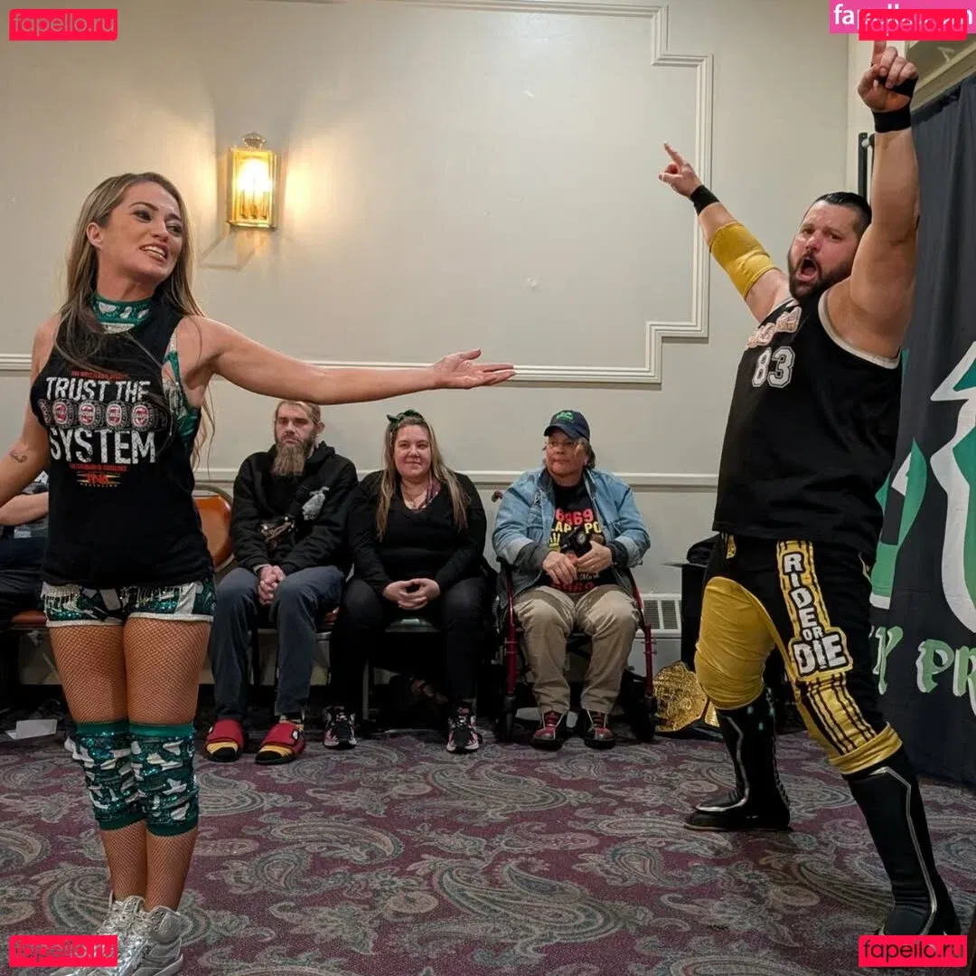 Alisha Edwards Onlyfans Photo Gallery 