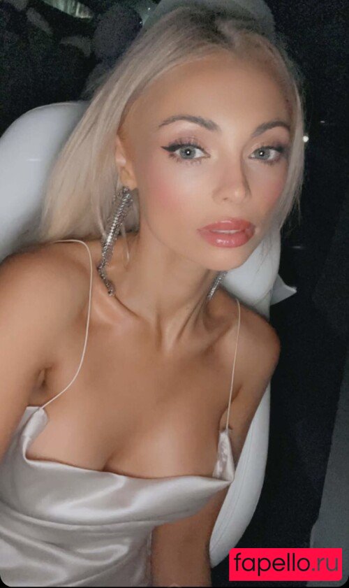 Katja Glieson Nude Onlyfans Photo 32