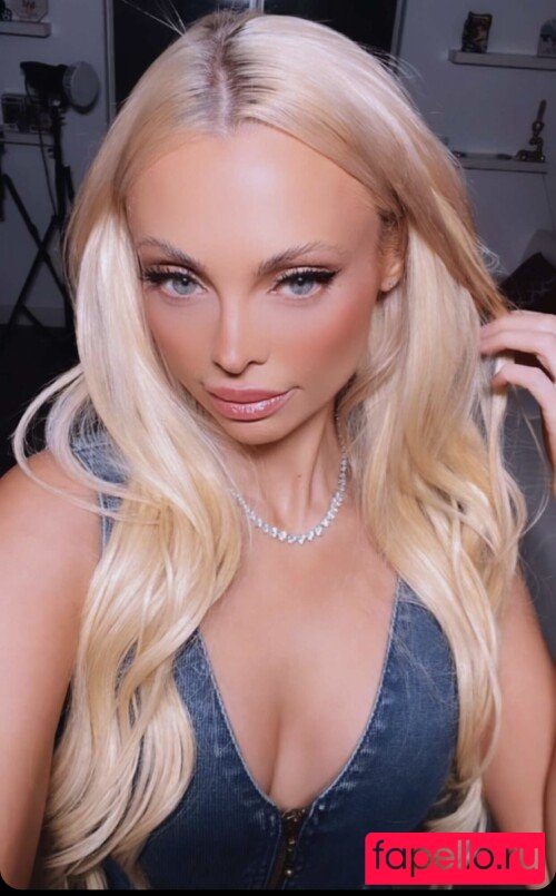 Katja Glieson Nude Onlyfans Photo 15