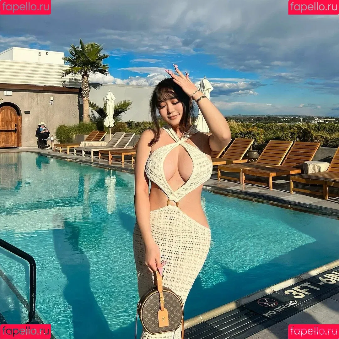 Rebecca Liu Onlyfans Photo Gallery 