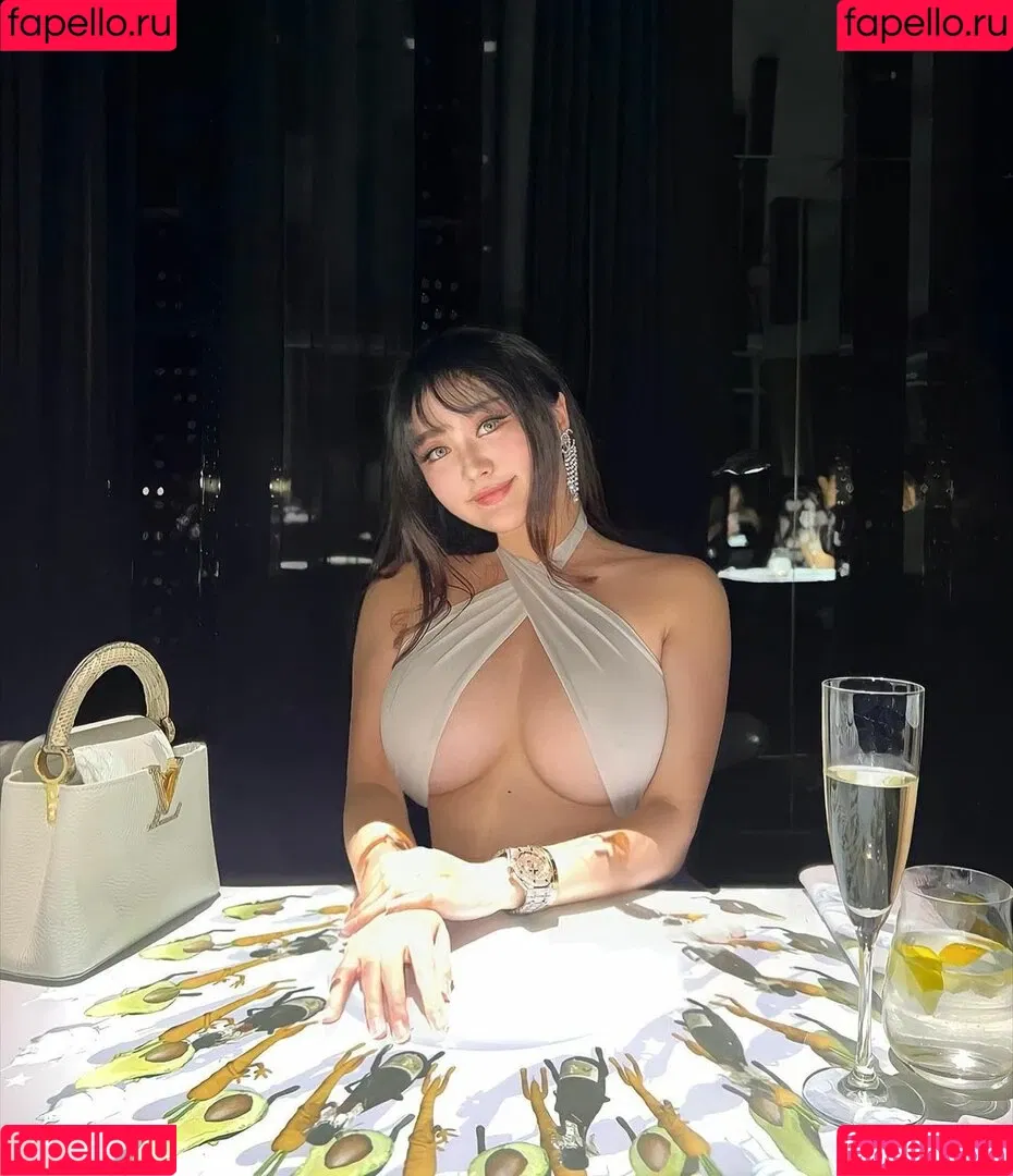 Rebecca Liu Onlyfans Photo Gallery 