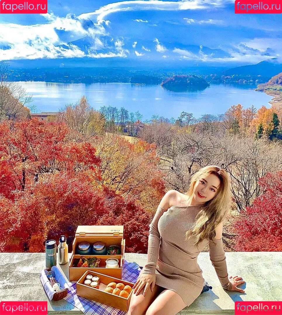 Rebecca Liu Onlyfans Photo Gallery 