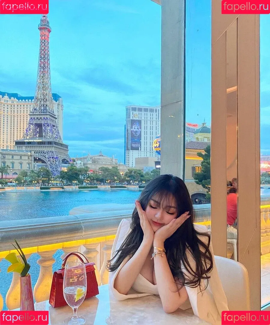 Rebecca Liu Onlyfans Photo Gallery 