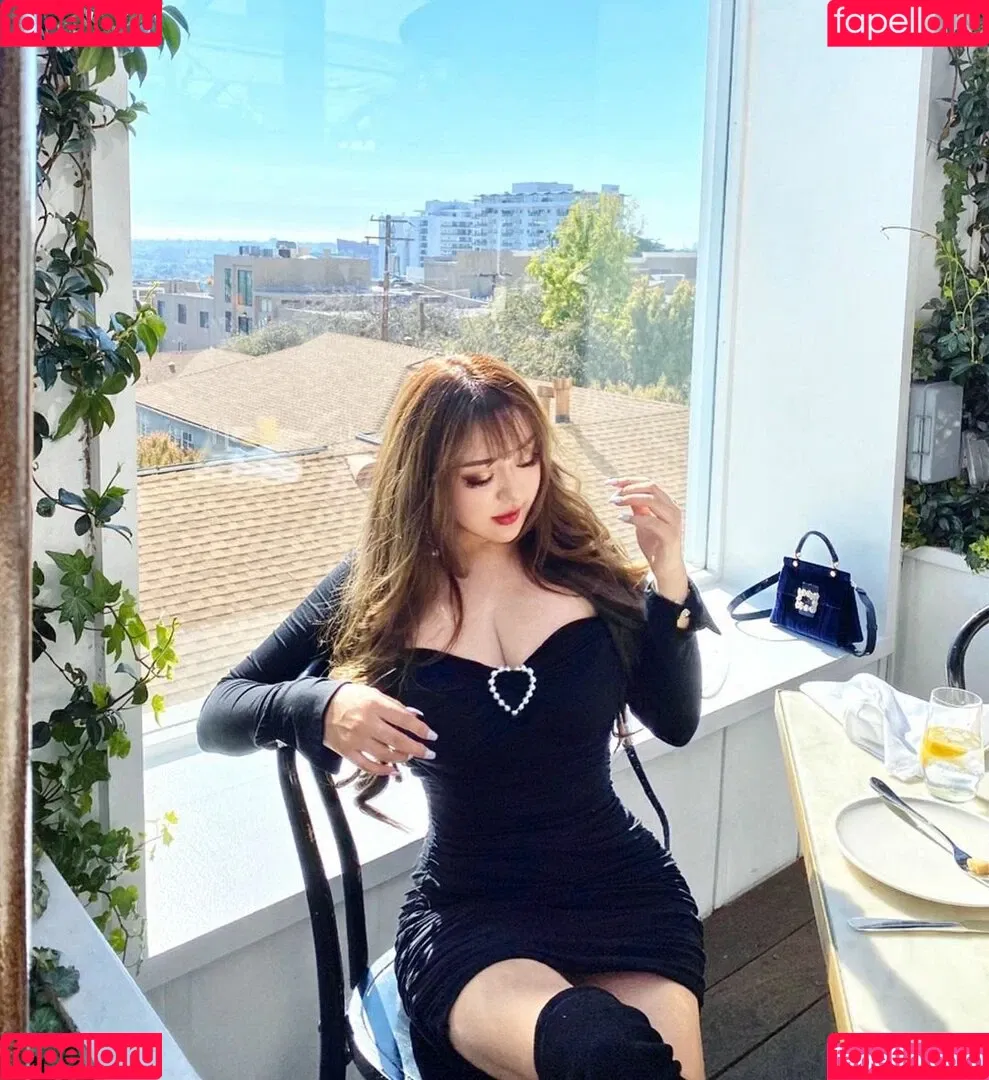 Rebecca Liu Onlyfans Photo Gallery 