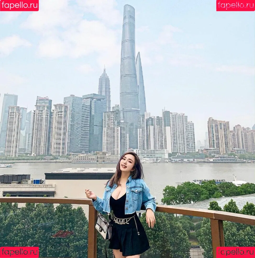 Rebecca Liu Onlyfans Photo Gallery 