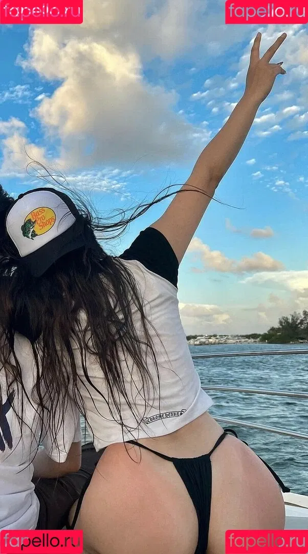 Rebecca Liu Onlyfans Photo Gallery 