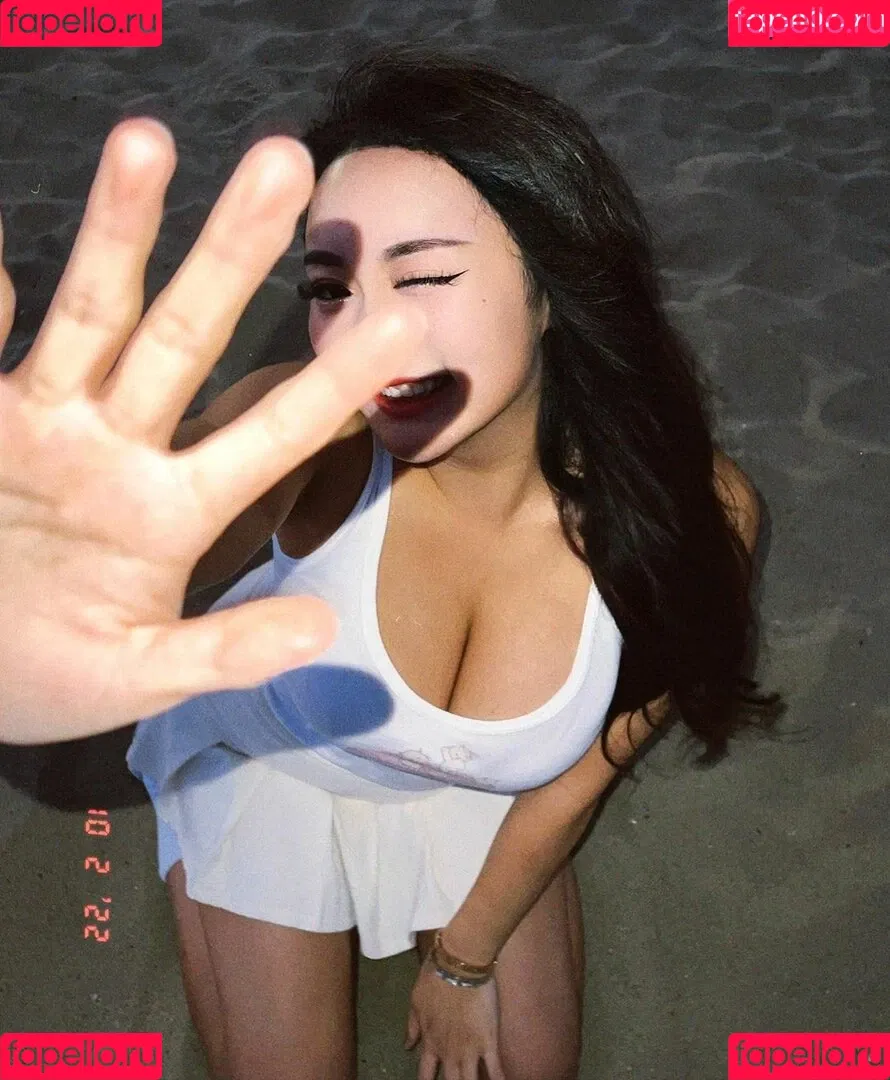 Rebecca Liu Onlyfans Photo Gallery 