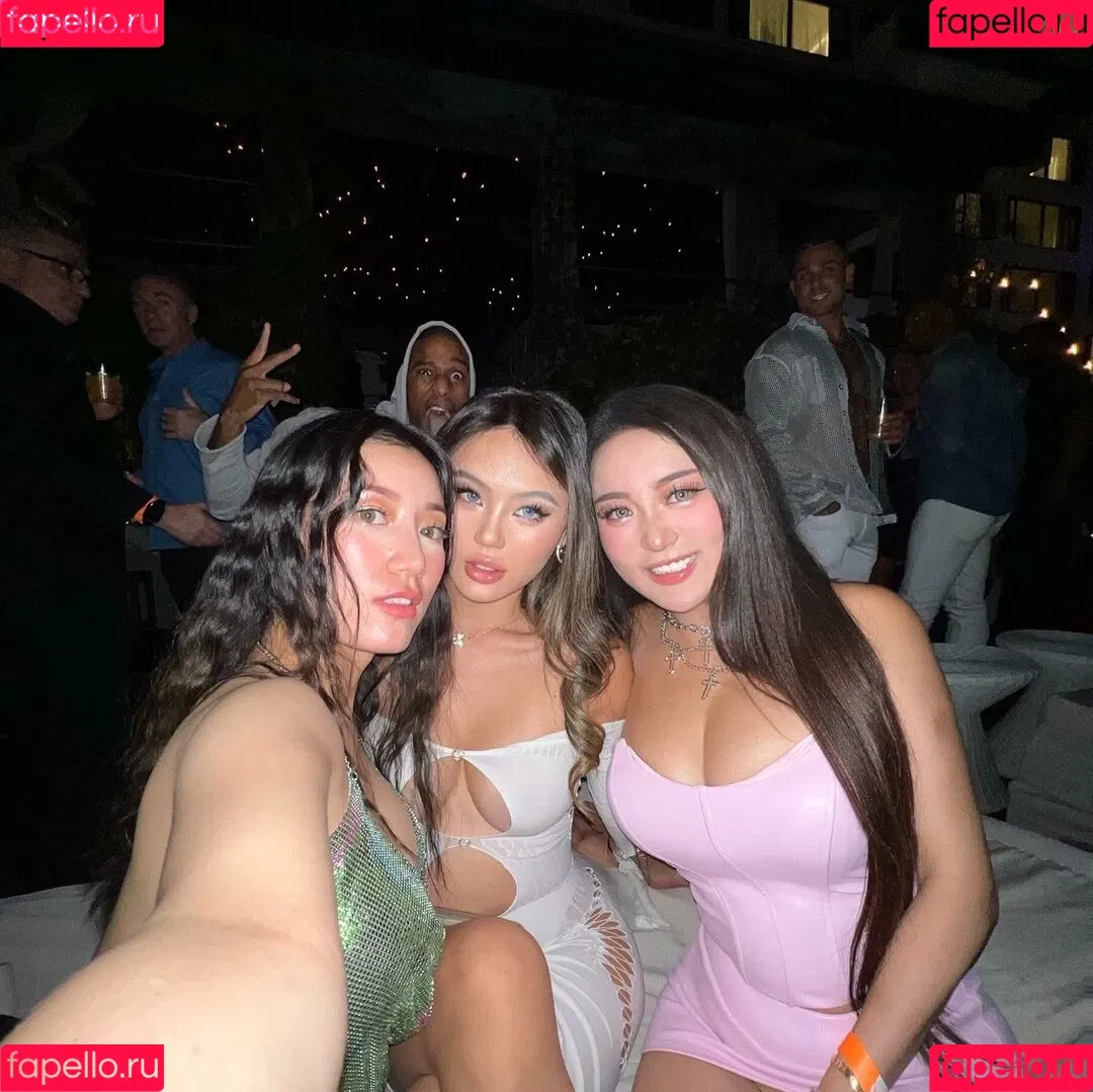 Rebecca Liu Onlyfans Photo Gallery 