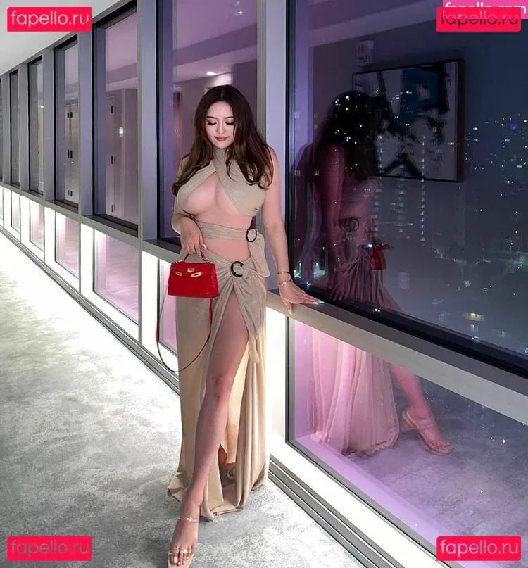 Rebecca Liu Onlyfans Photo Gallery 