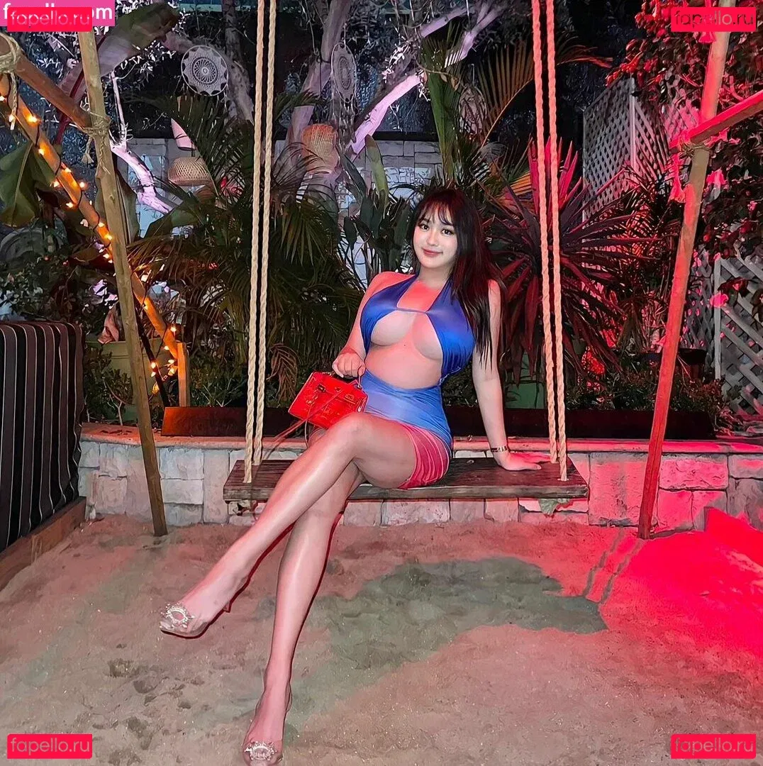Rebecca Liu Onlyfans Photo Gallery 