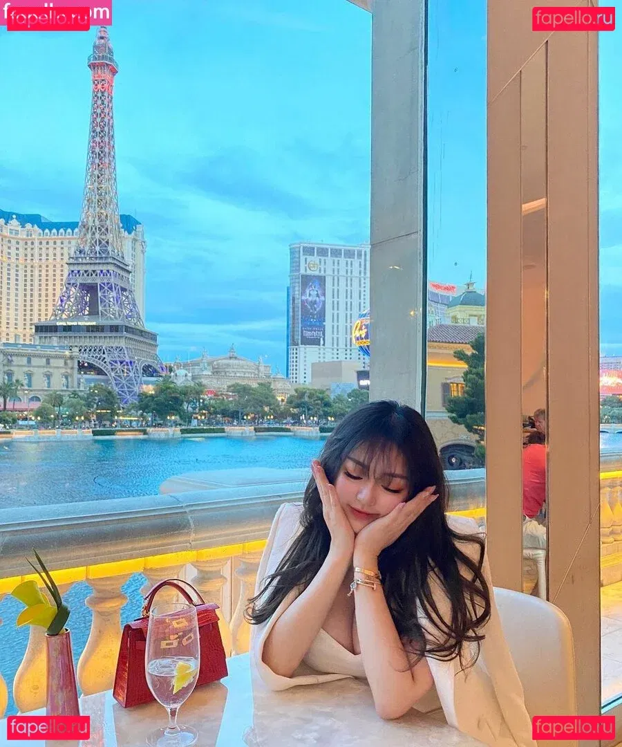 Rebecca Liu Onlyfans Photo Gallery 