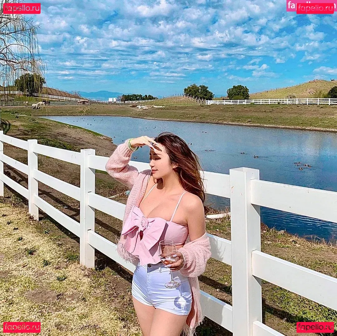 Rebecca Liu Onlyfans Photo Gallery 