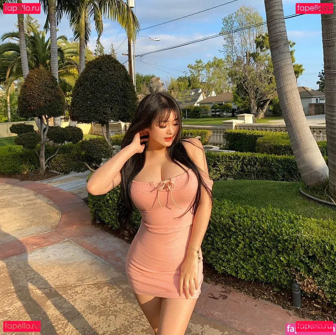 Rebecca Liu Onlyfans Photo Gallery 