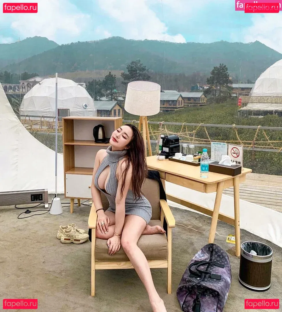 Rebecca Liu Onlyfans Photo Gallery 