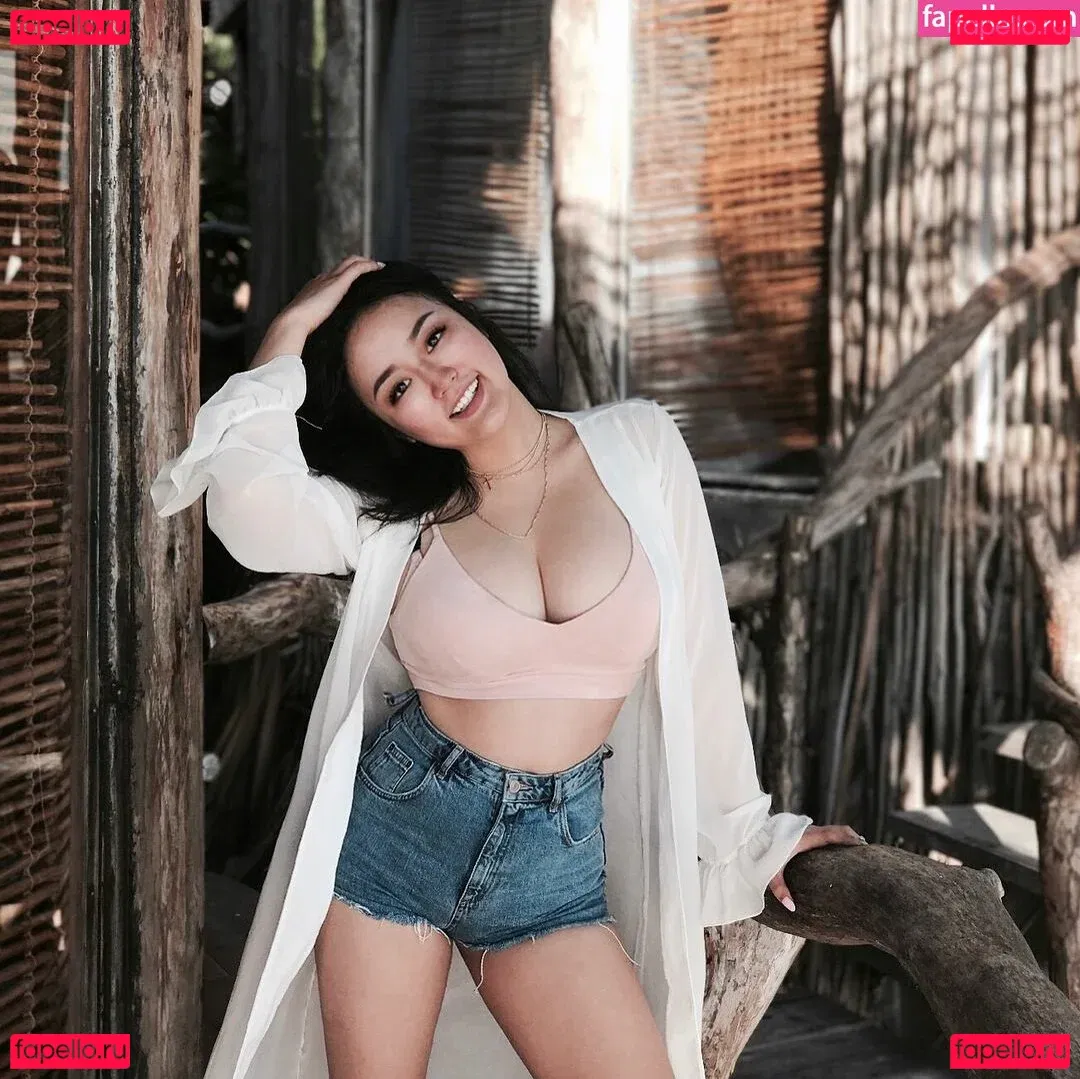 Rebecca Liu Onlyfans Photo Gallery 