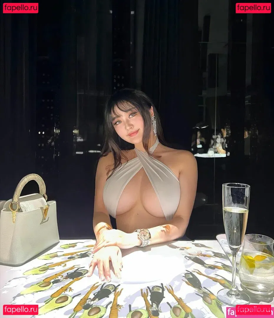 Rebecca Liu Onlyfans Photo Gallery 