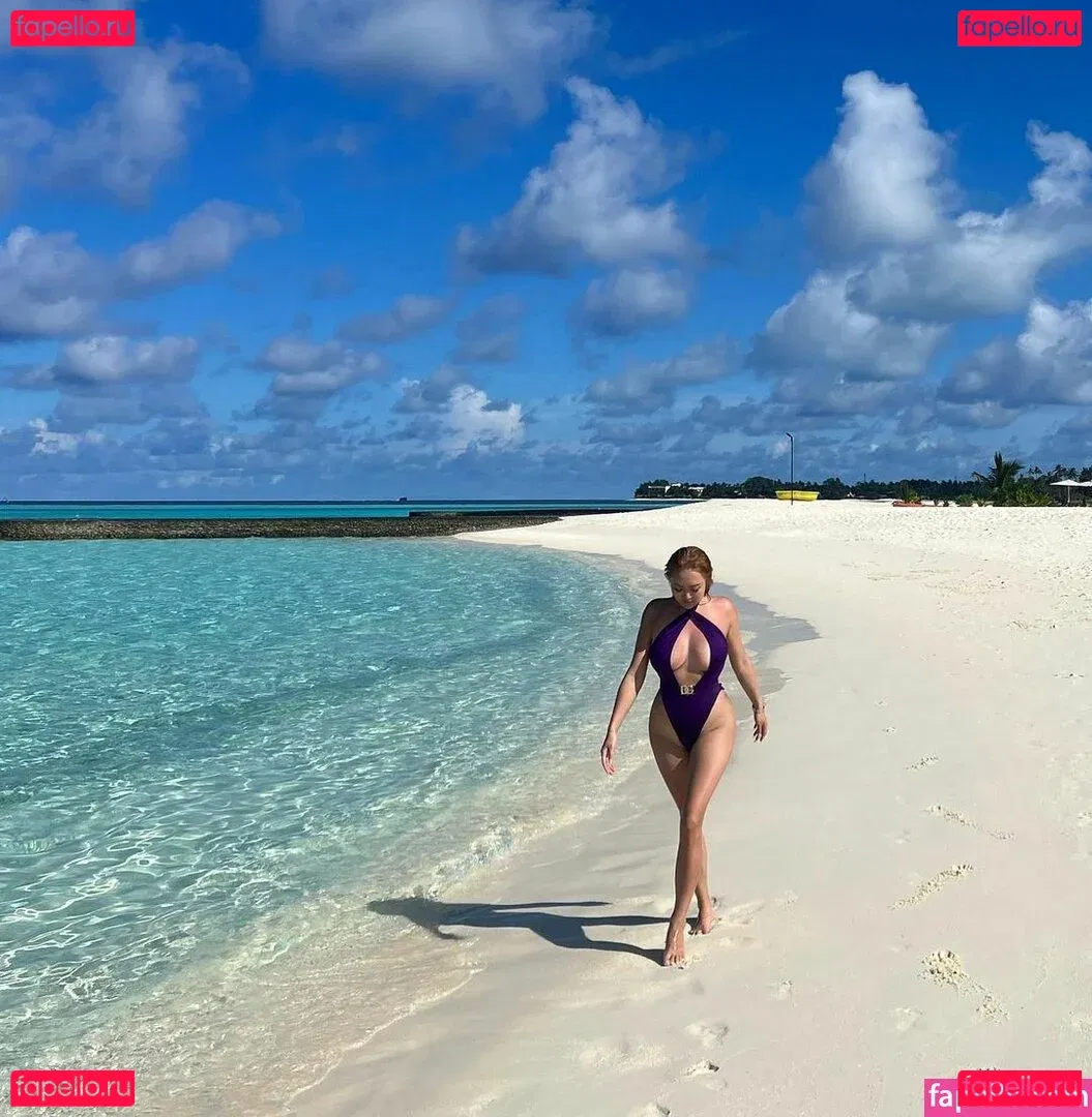 Rebecca Liu Onlyfans Photo Gallery 