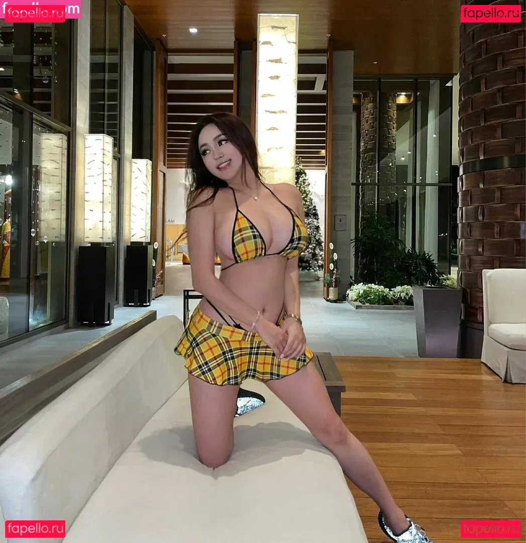 Rebecca Liu Onlyfans Photo Gallery 