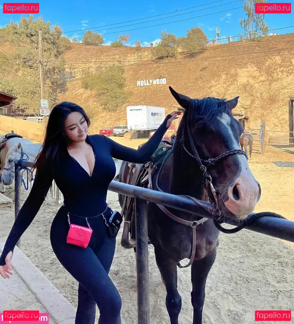 Rebecca Liu Onlyfans Photo Gallery 