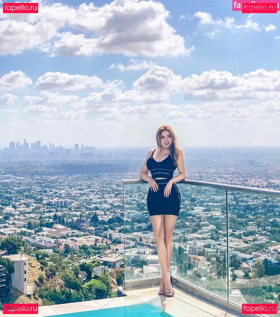 Rebecca Liu Onlyfans Photo Gallery 