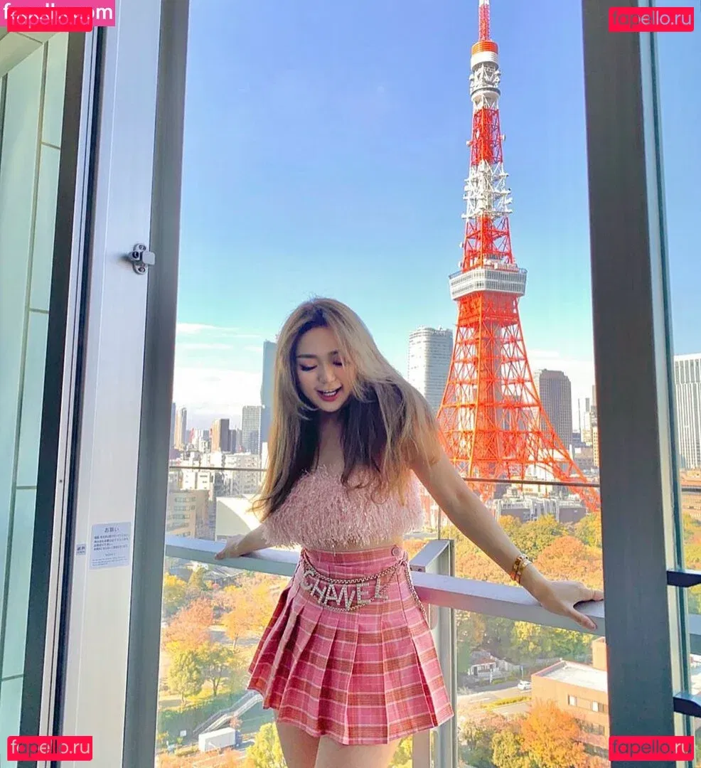 Rebecca Liu Onlyfans Photo Gallery 