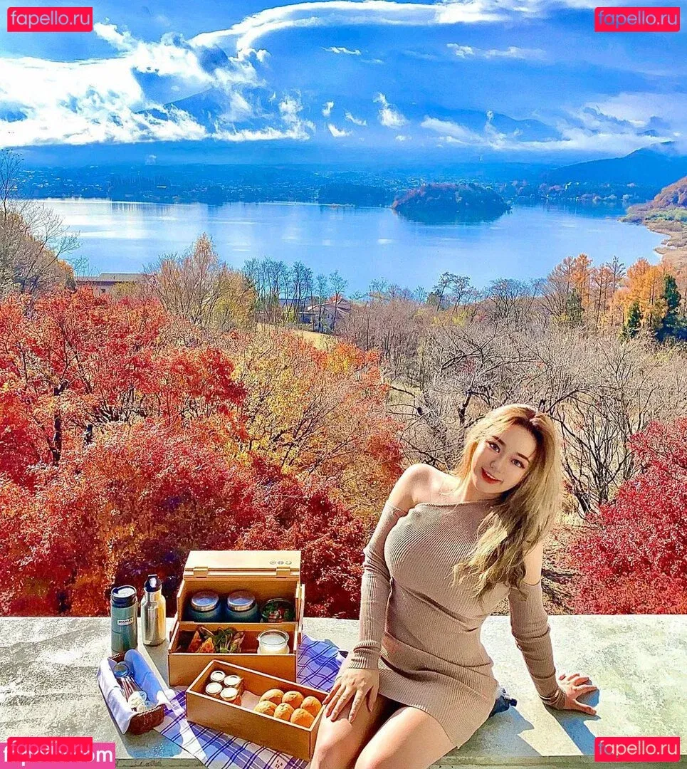 Rebecca Liu Onlyfans Photo Gallery 