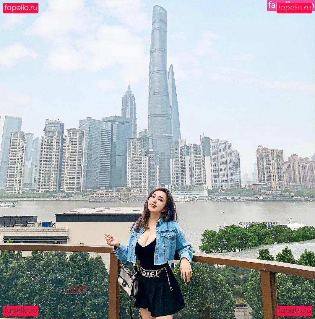 Rebecca Liu Onlyfans Photo Gallery 