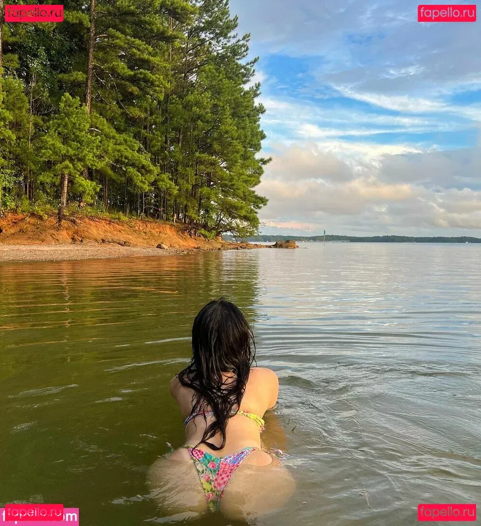 Rebecca Liu Onlyfans Photo Gallery 