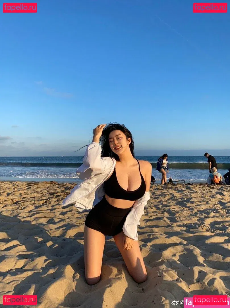 Rebecca Liu Onlyfans Photo Gallery 