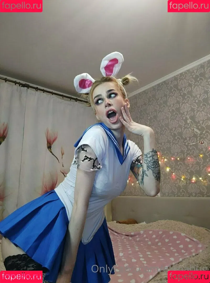 elenahug Onlyfans Photo Gallery 