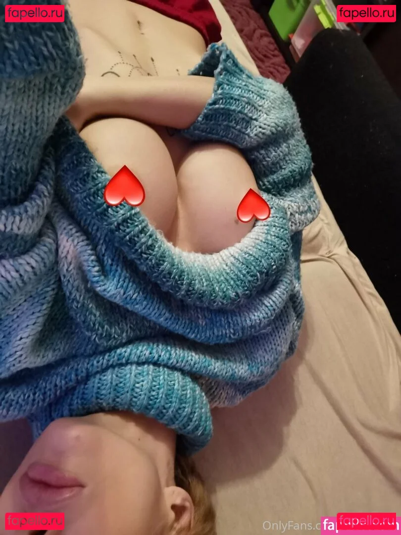 elenahug Onlyfans Photo Gallery 