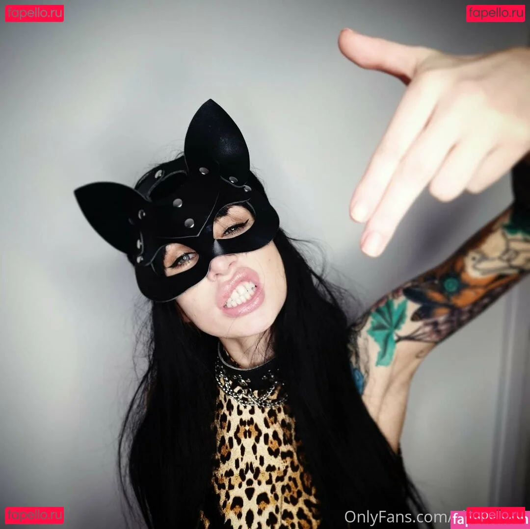 elenahug Onlyfans Photo Gallery 