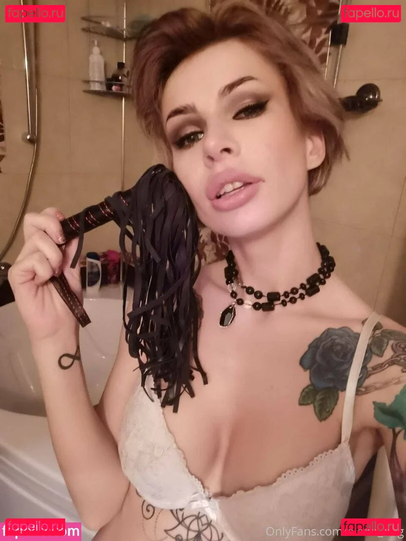 elenahug Onlyfans Photo Gallery 