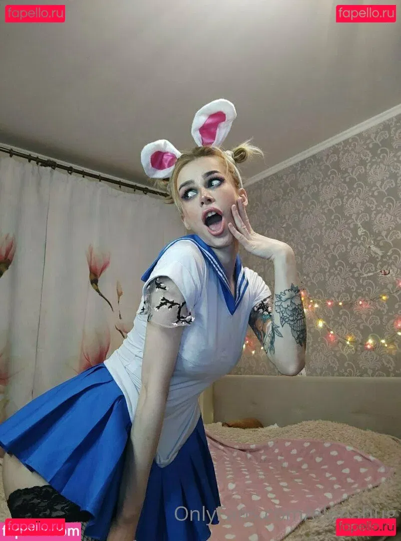 elenahug Onlyfans Photo Gallery 