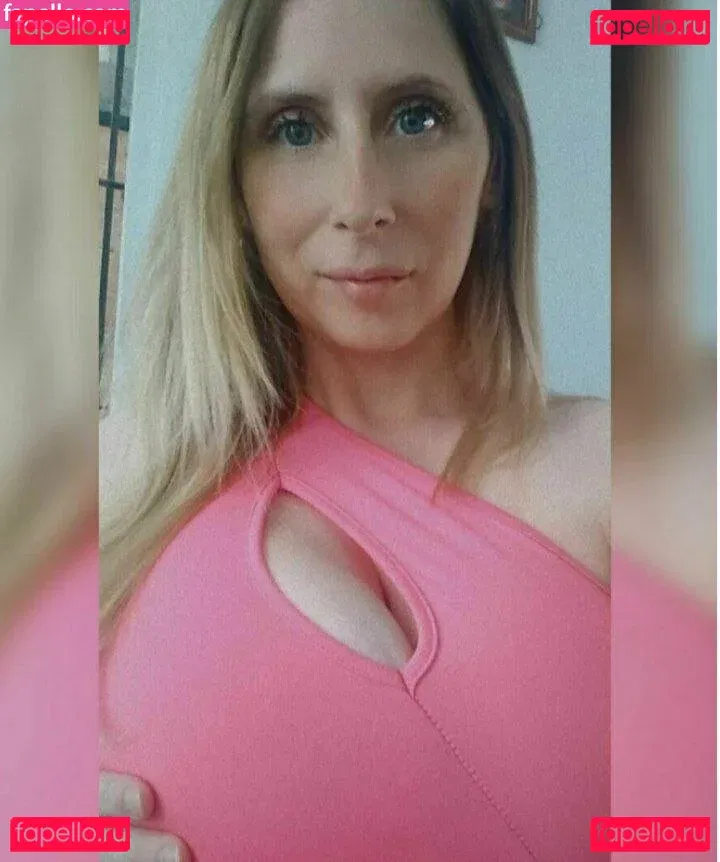 Rominavc Onlyfans Photo Gallery 