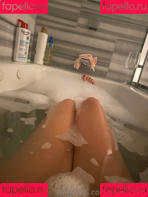 ellechoppy Onlyfans Photo Gallery 