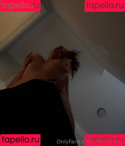 ellechoppy Onlyfans Photo Gallery 