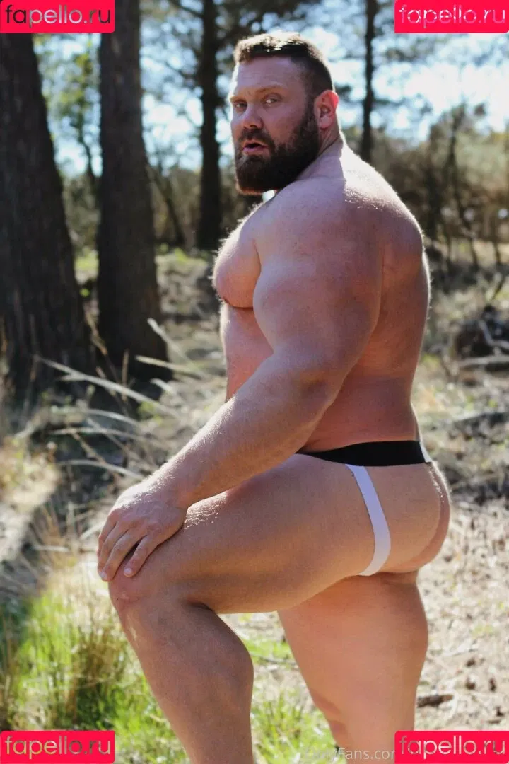 hugeandhung Onlyfans Photo Gallery 