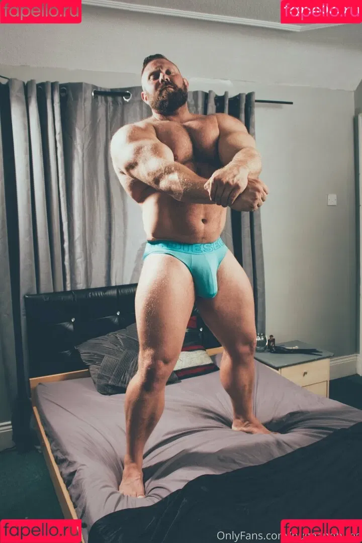 hugeandhung Onlyfans Photo Gallery 