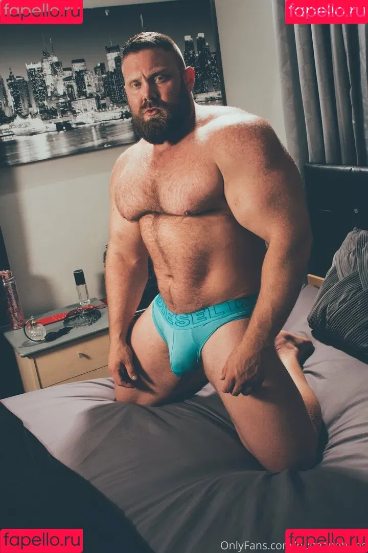 hugeandhung Onlyfans Photo Gallery 