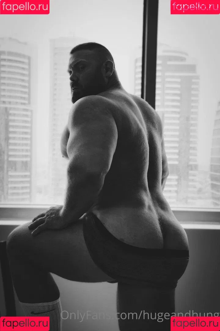 hugeandhung Onlyfans Photo Gallery 