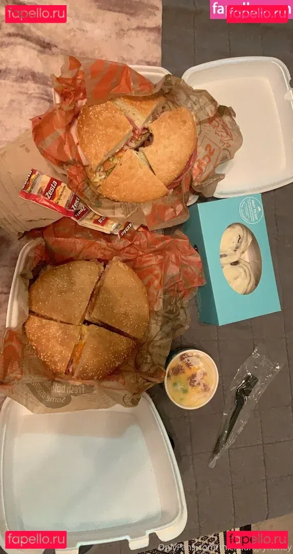 thickhungryhoney Onlyfans Photo Gallery 