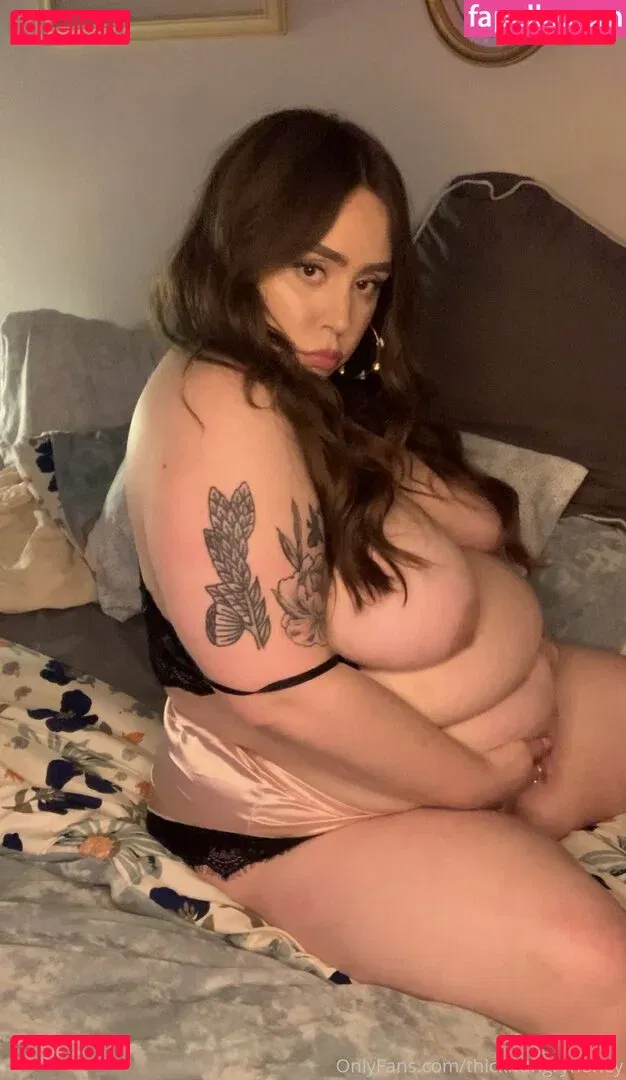 thickhungryhoney Onlyfans Photo Gallery 