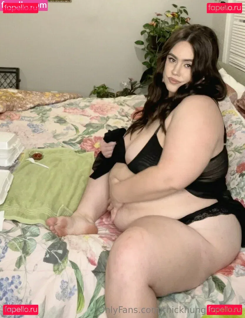 thickhungryhoney Onlyfans Photo Gallery 