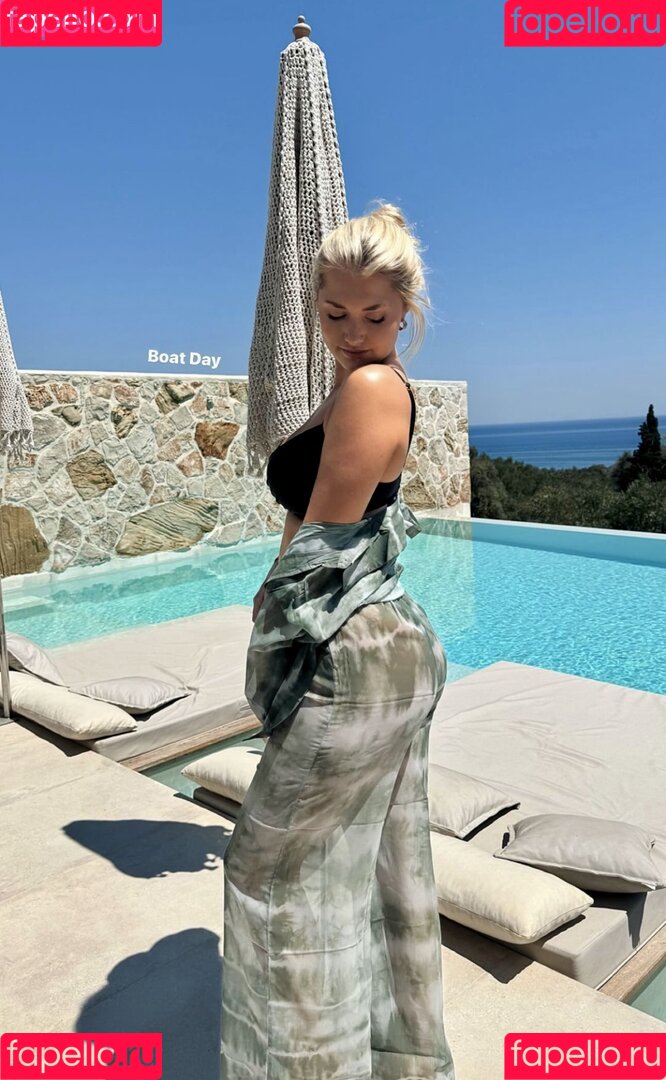 Hari Beavis Onlyfans Photo Gallery 